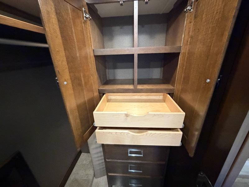 Tiffin Motorhomes Allegro Bus  2018