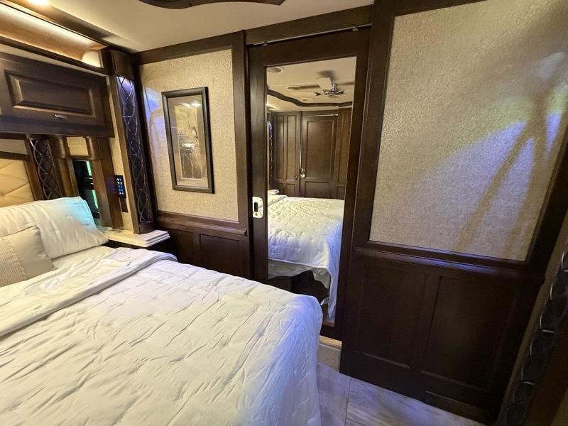 Tiffin Motorhomes Allegro Bus  2018