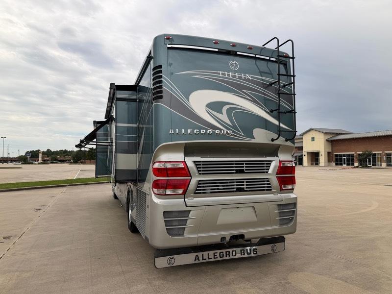 Tiffin Motorhomes Allegro Bus  2018