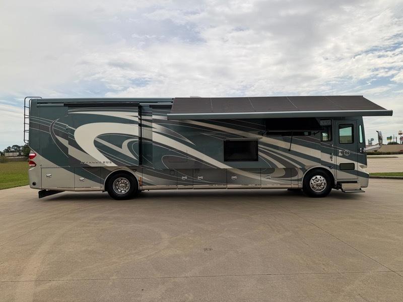 Tiffin Motorhomes Allegro Bus  2018