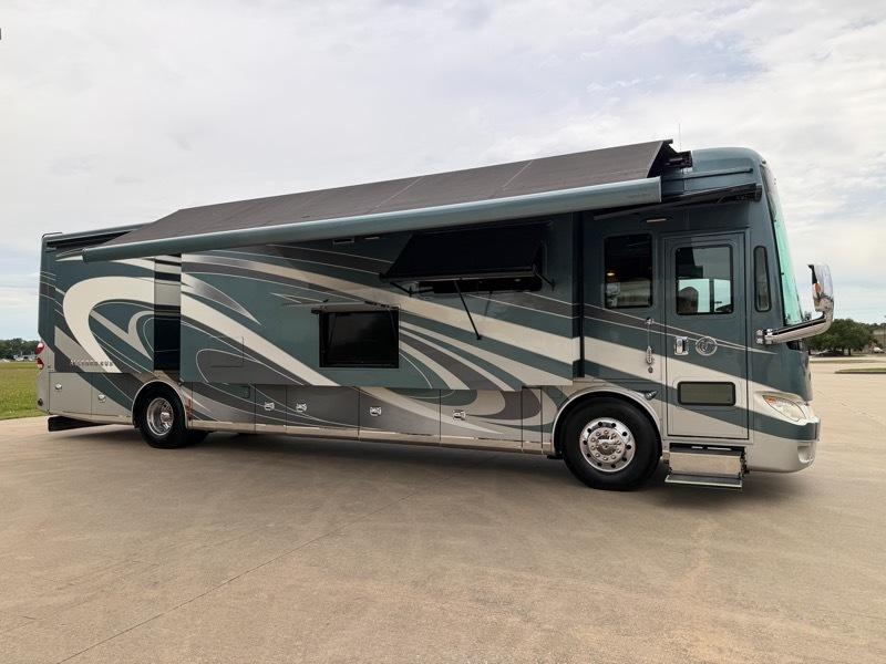 Tiffin Motorhomes Allegro Bus  2018