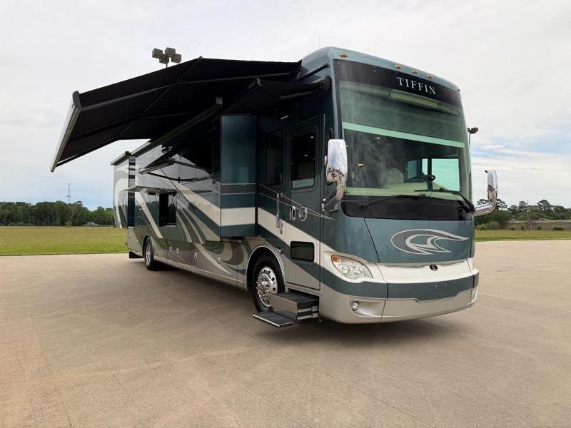 Tiffin Motorhomes Allegro Bus  2018