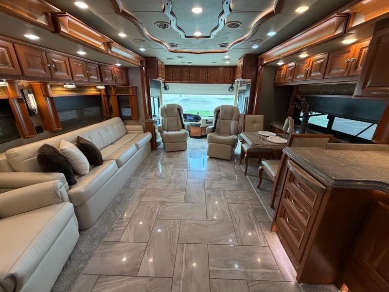 Tiffin Motorhomes Allegro Bus  2018