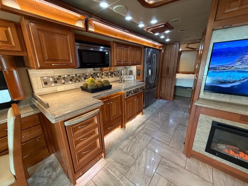 Tiffin Motorhomes Allegro Bus  2018