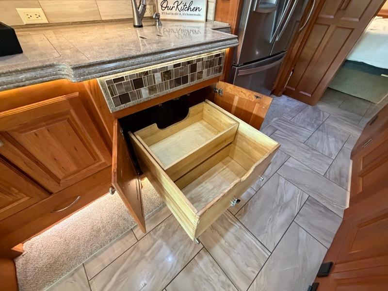 Tiffin Motorhomes Allegro Bus  2018