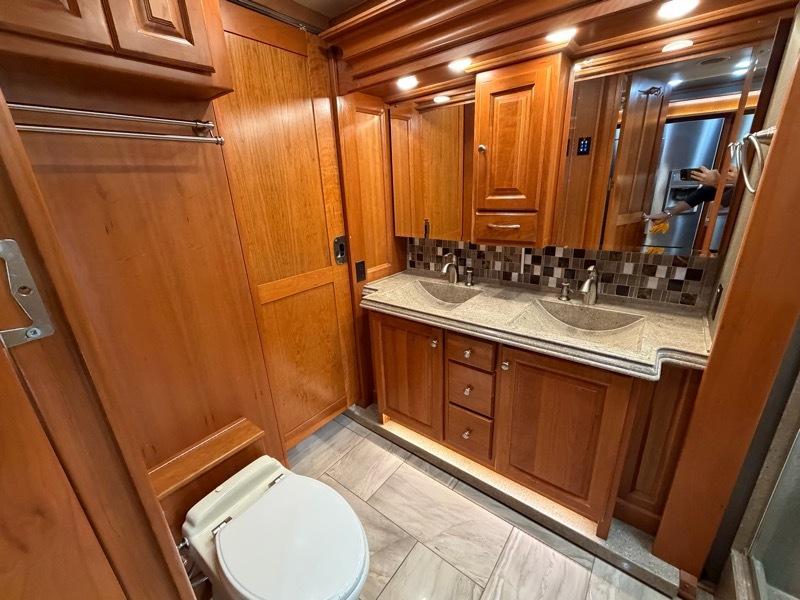 Tiffin Motorhomes Allegro Bus  2018