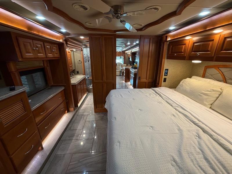 Tiffin Motorhomes Allegro Bus  2018