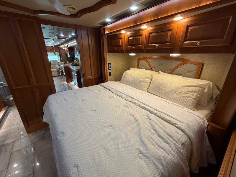 Tiffin Motorhomes Allegro Bus  2018