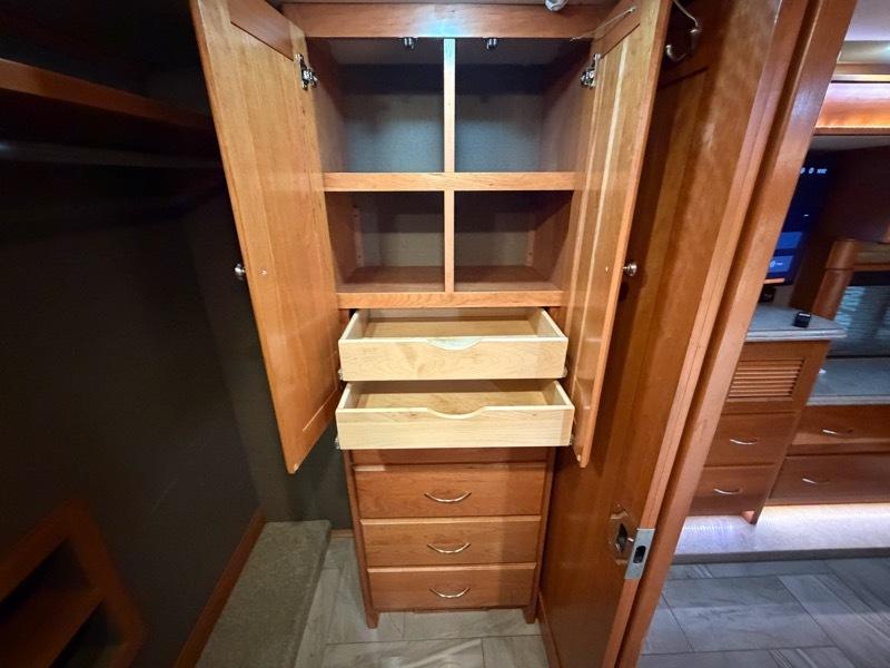 Tiffin Motorhomes Allegro Bus  2018