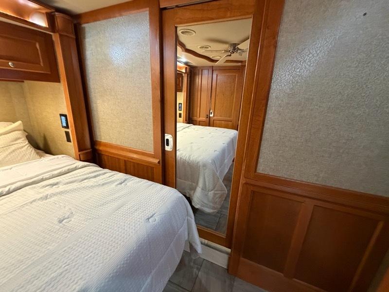 Tiffin Motorhomes Allegro Bus  2018