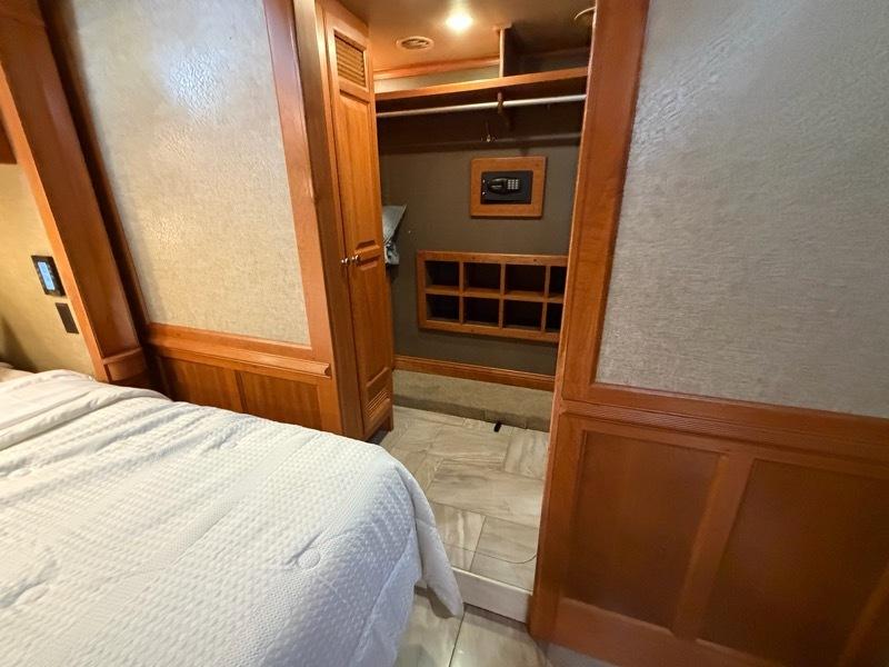 Tiffin Motorhomes Allegro Bus  2018