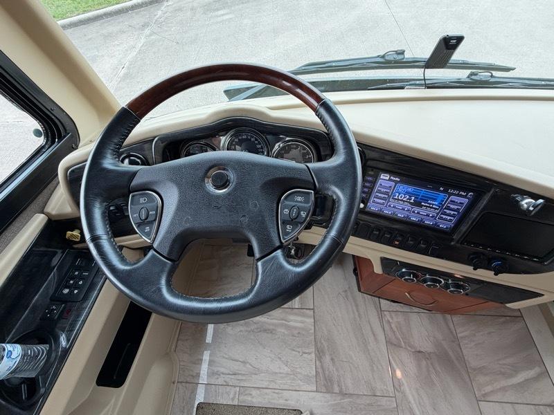 Tiffin Motorhomes Allegro Bus  2018