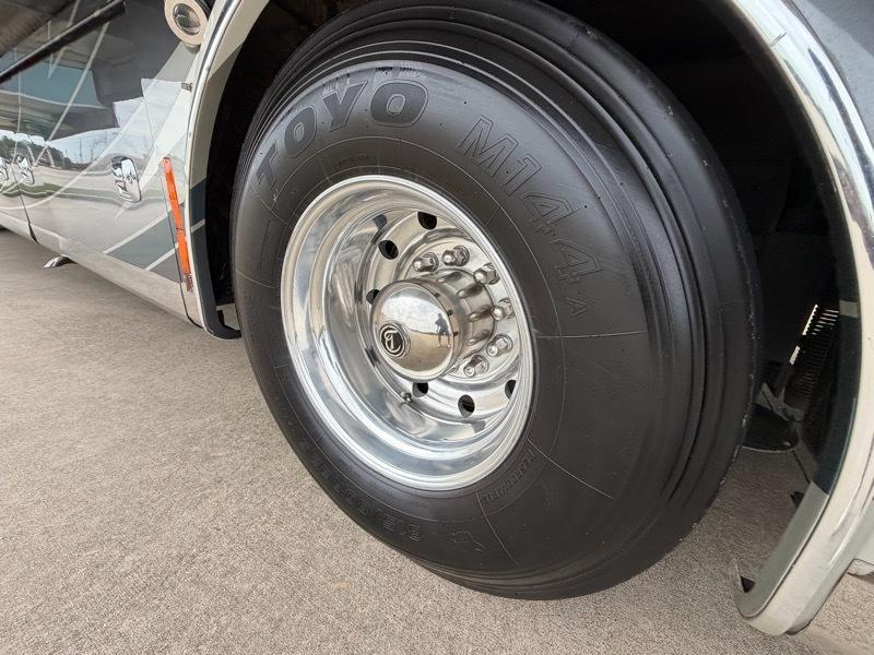 Tiffin Motorhomes Allegro Bus  2018