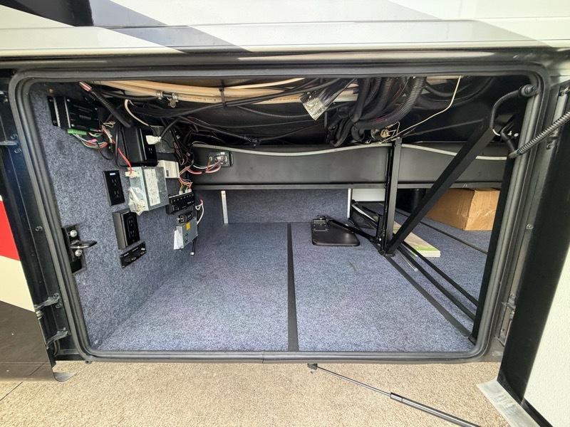 Newmar Dutch Star  2017