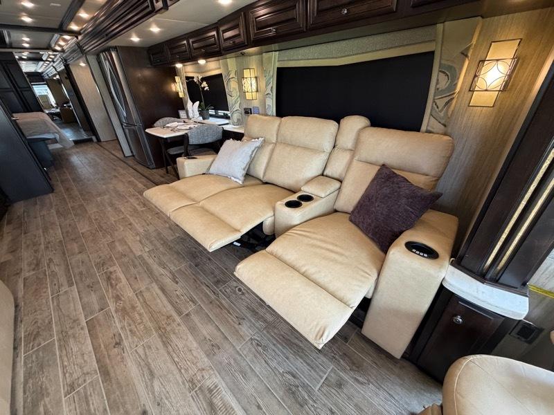 Newmar Dutch Star  2017