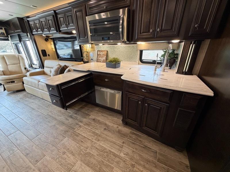 Newmar Dutch Star  2017