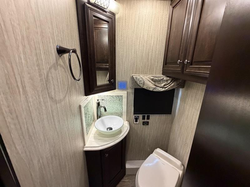 Newmar Dutch Star  2017