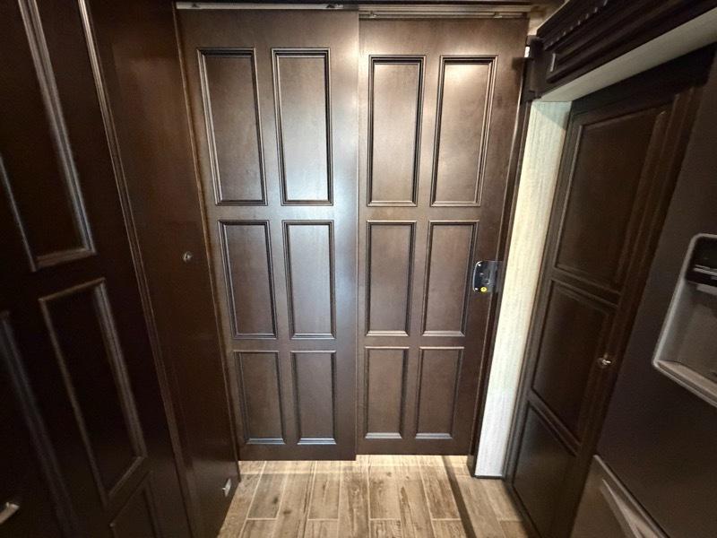 Newmar Dutch Star  2017