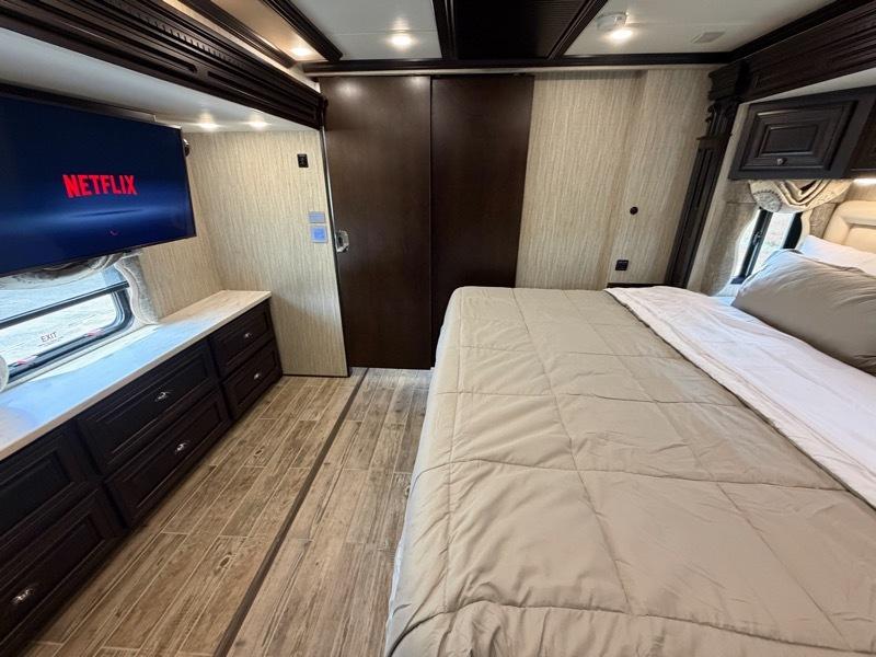 Newmar Dutch Star  2017