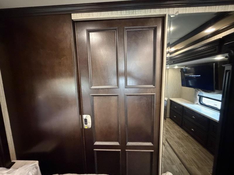 Newmar Dutch Star  2017