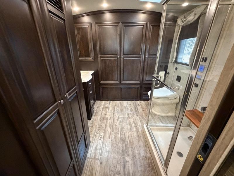 Newmar Dutch Star  2017