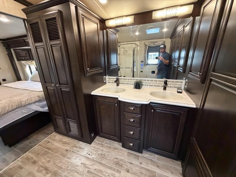 Newmar Dutch Star  2017