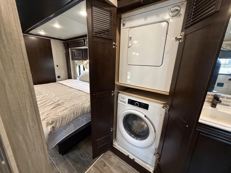 Newmar Dutch Star  2017