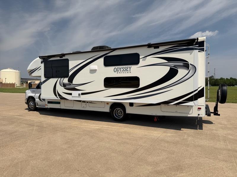 Entegra Coach Odyssey  2020