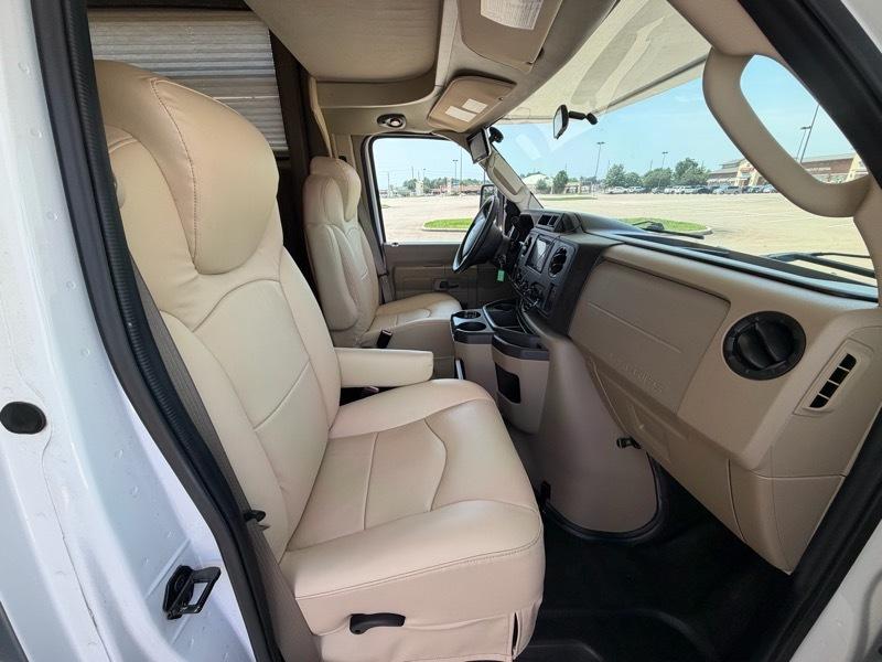 Entegra Coach Odyssey  2020