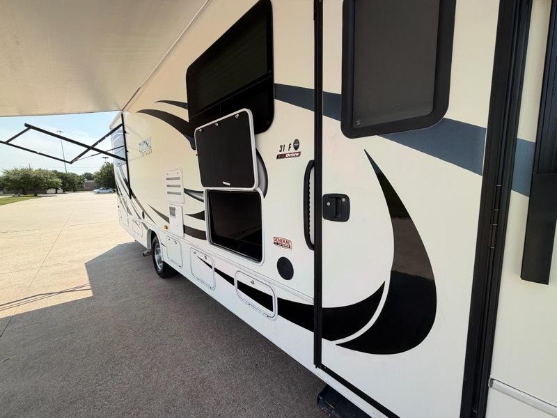 Entegra Coach Odyssey  2020