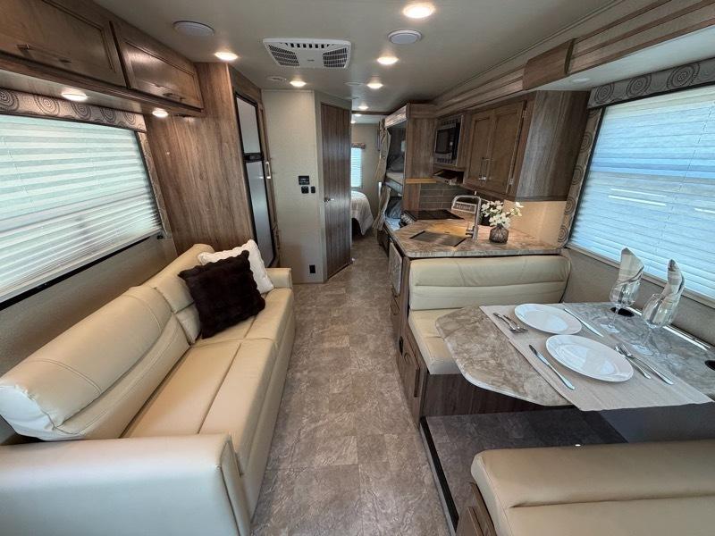 Entegra Coach Odyssey  2020