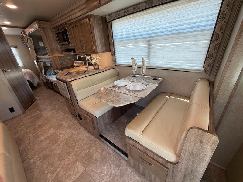 Entegra Coach Odyssey  2020