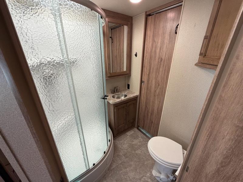 Entegra Coach Odyssey  2020