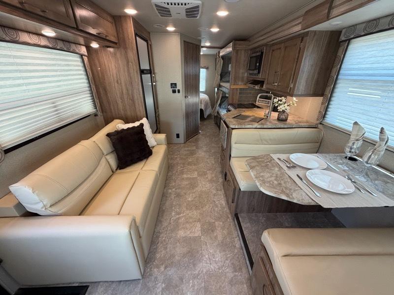 Entegra Coach Odyssey  2020