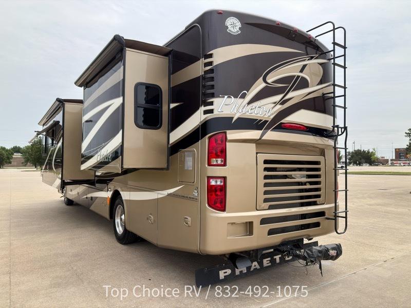 Tiffin Motorhomes Phaeton  2011
