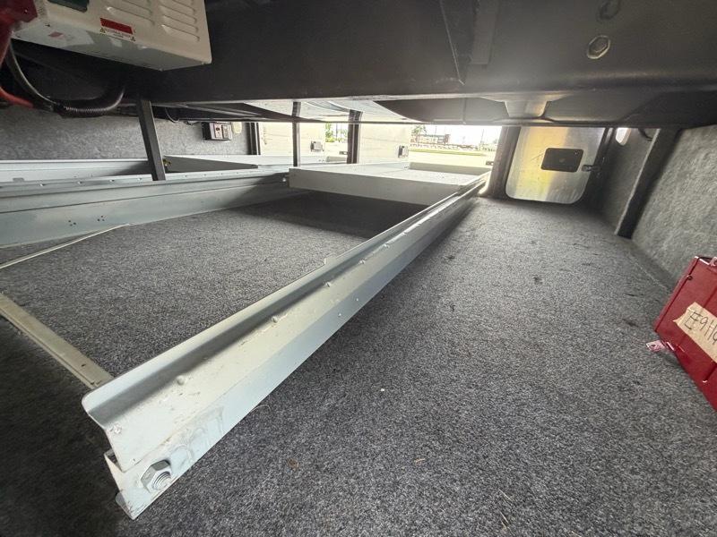 Tiffin Motorhomes Phaeton  2011