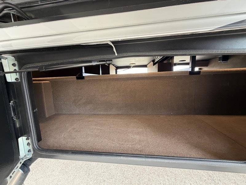 Entegra Coach Accolade  2025