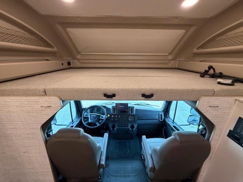 Entegra Coach Accolade  2025