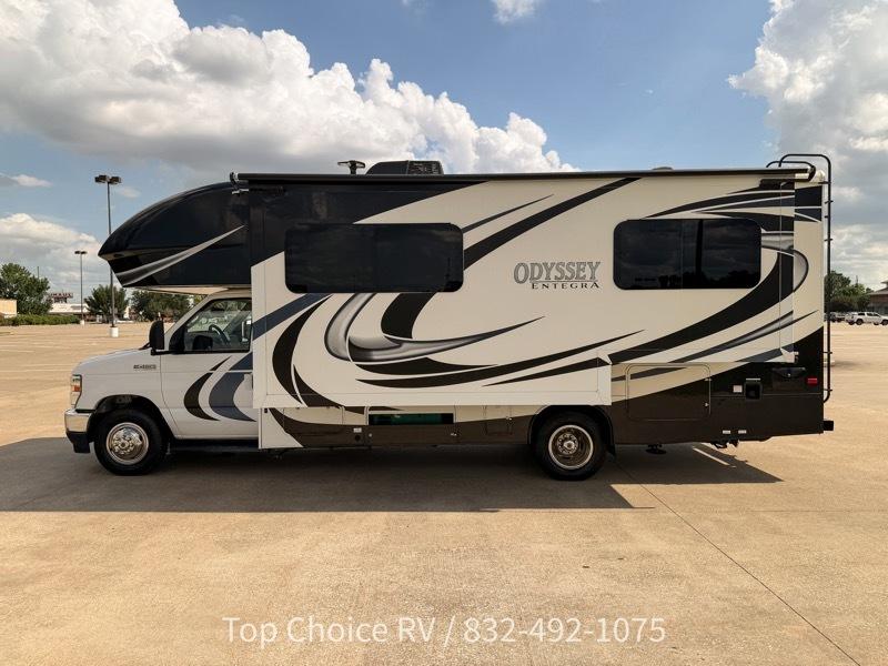 Entegra Coach Odyssey  2021