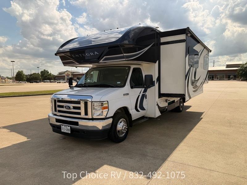 Entegra Coach Odyssey  2021