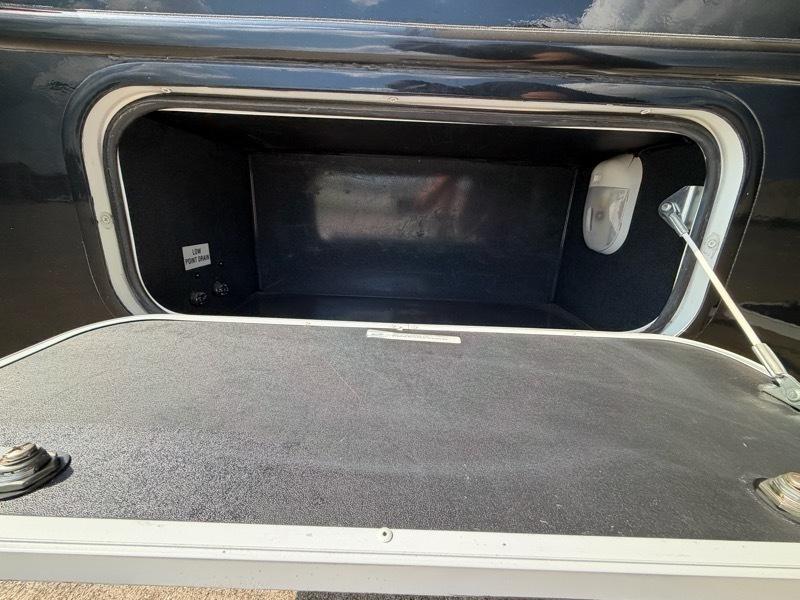 Entegra Coach Odyssey  2021