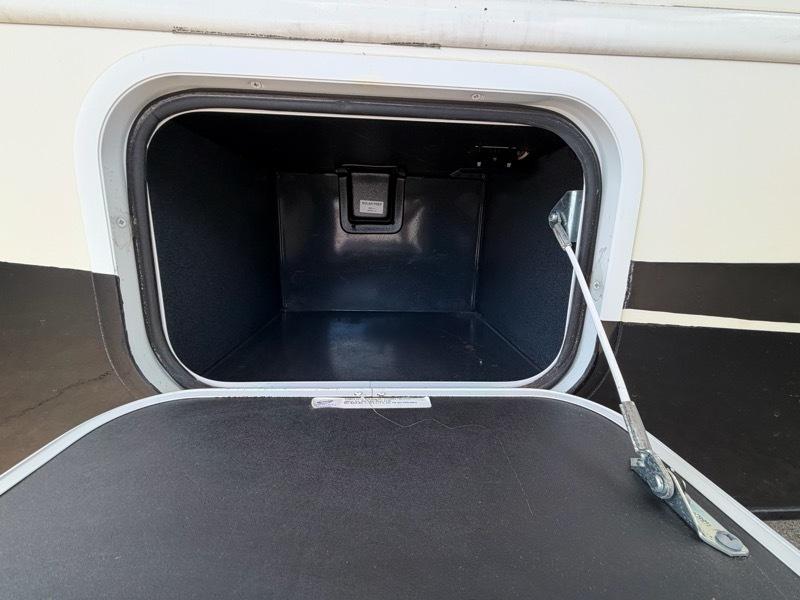 Entegra Coach Odyssey  2021