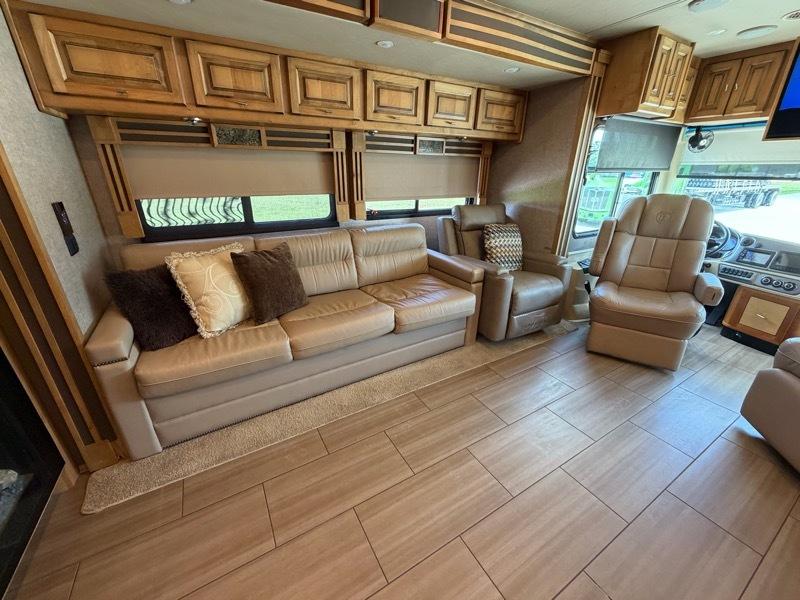 Tiffin Motorhomes Allegro  2018