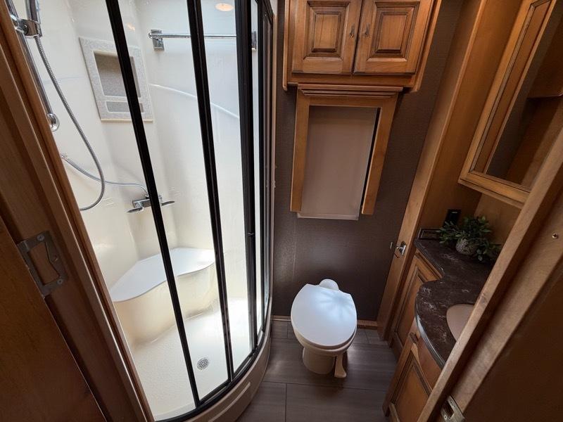 Tiffin Motorhomes Allegro  2018