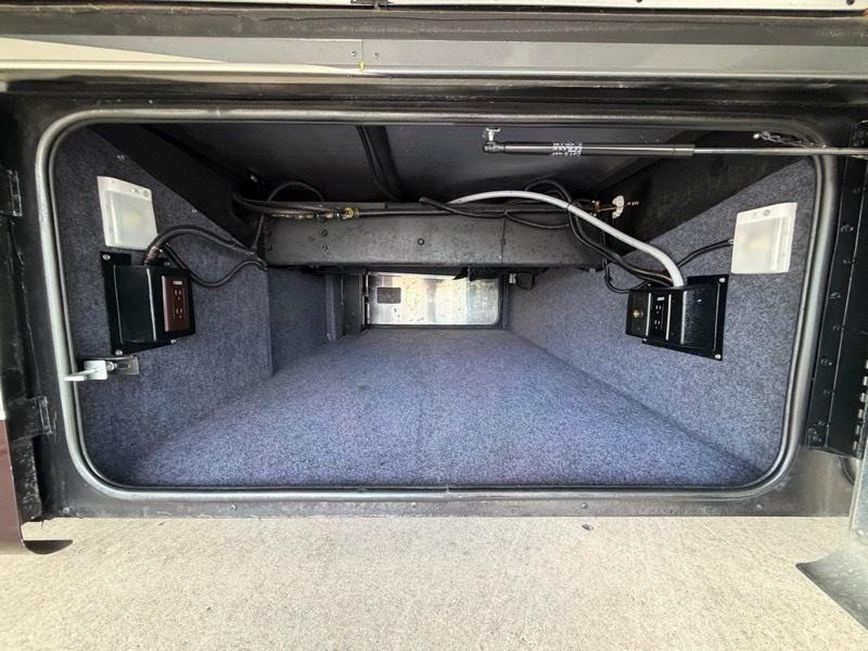 Tiffin Motorhomes Allegro  2018