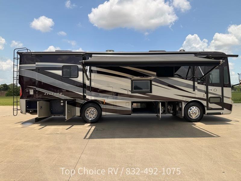Tiffin Motorhomes Allegro  2018