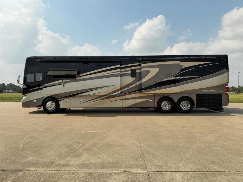 Tiffin Motorhomes Allegro Bus  2015