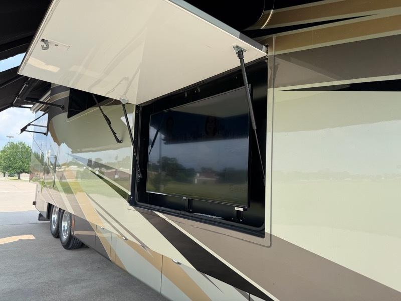 Tiffin Motorhomes Allegro Bus  2015