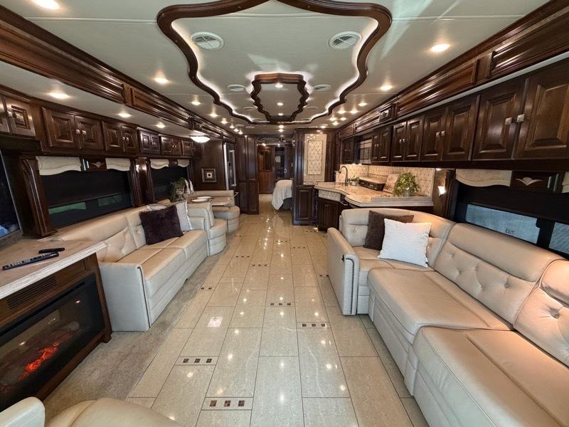 Tiffin Motorhomes Allegro Bus  2015