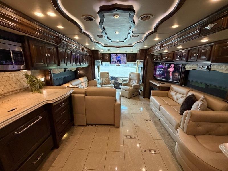 Tiffin Motorhomes Allegro Bus  2015